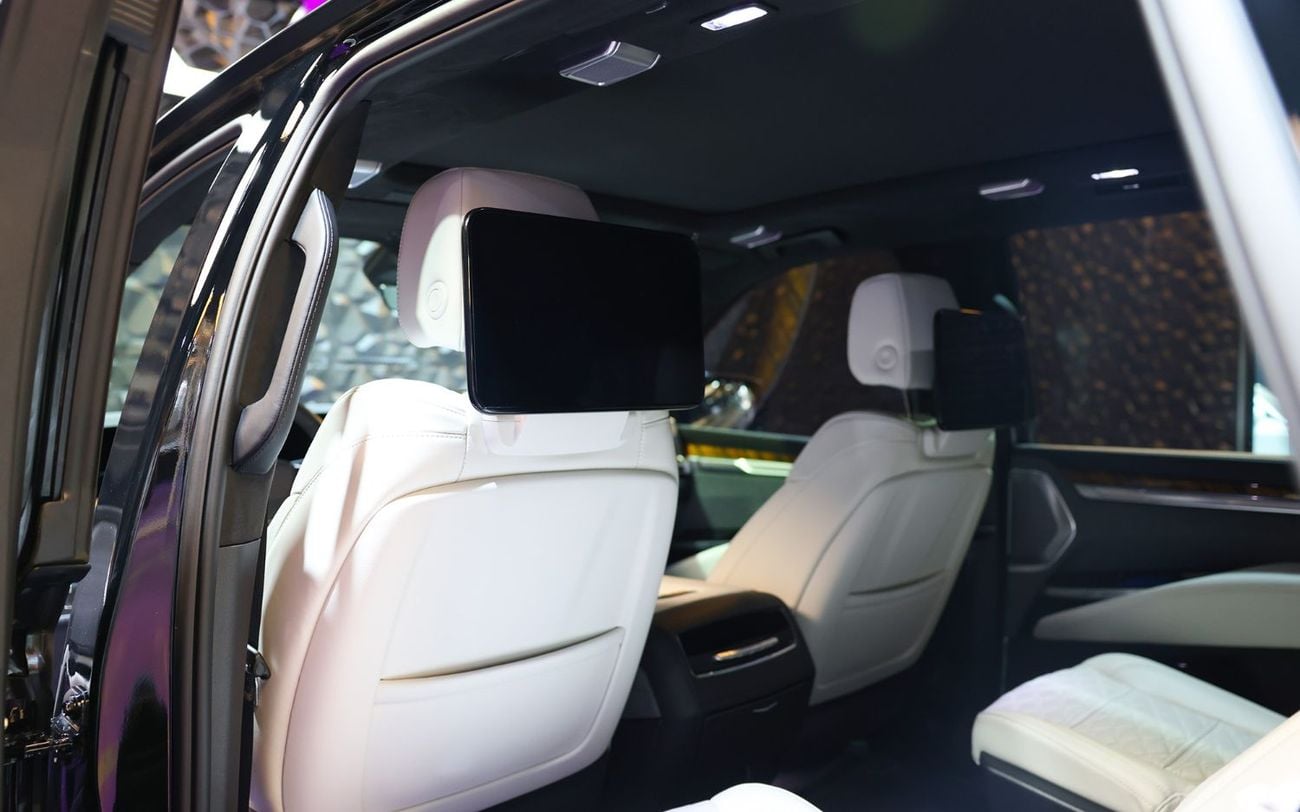 كاديلاك إسكالاد Premium Luxury Platinum 6.2L 4WD