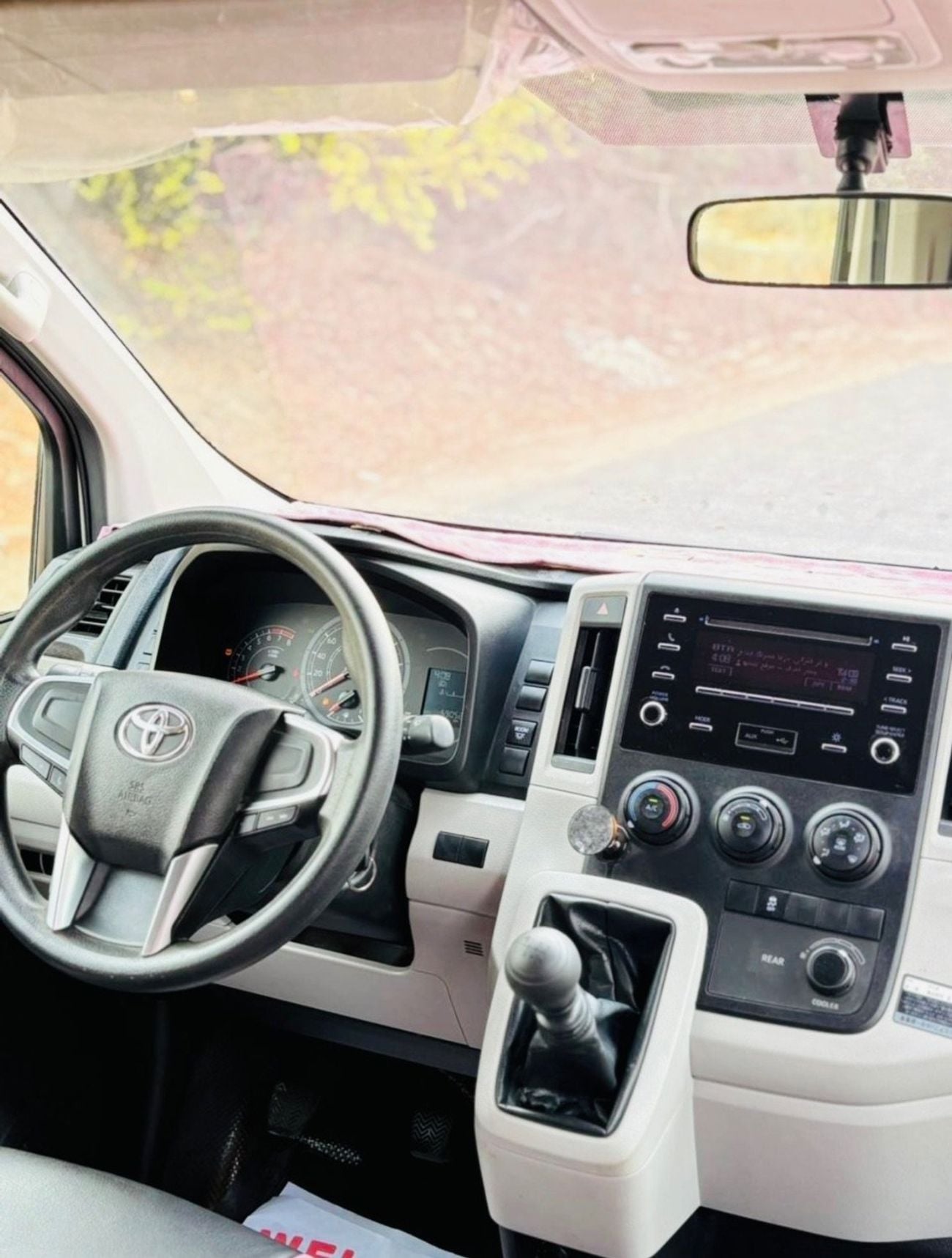 Toyota Hiace GL Toyota Haice Hiroof GL V6 3.5 manual Gear petrol