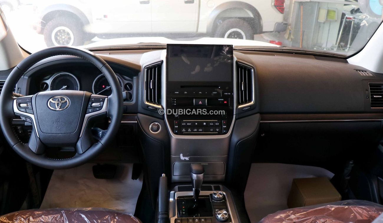 Toyota Land Cruiser VXR V8