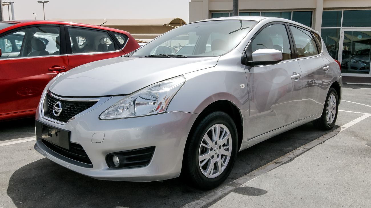 Nissan Tiida GCC - 500 AED monthly instalment