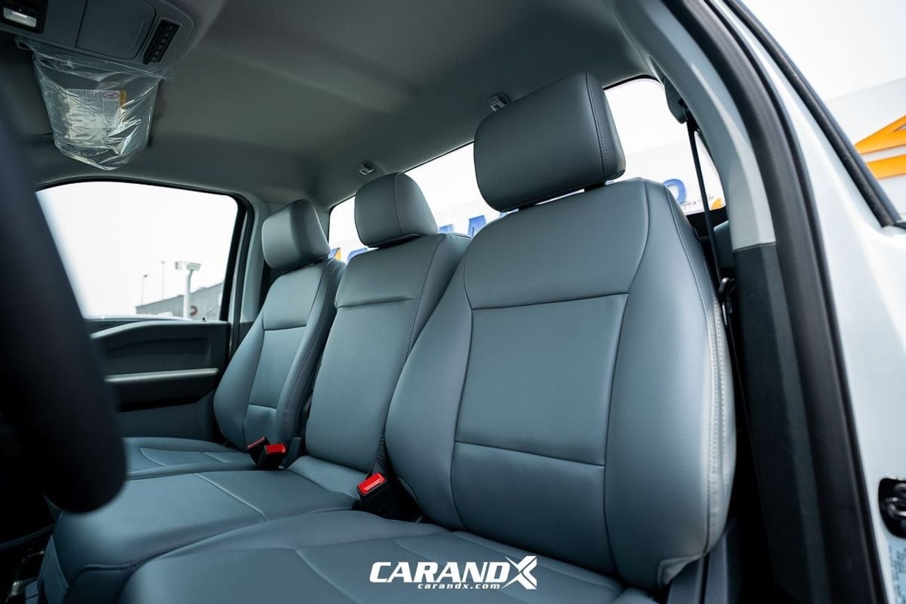 فورد F 550 REG CHAS CAB XL 145'' WB 6.7L V8 Diesel Automatic Transmission 4x4