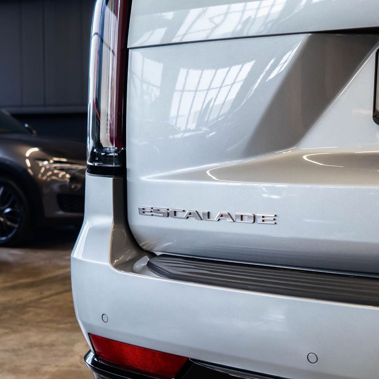 Cadillac Escalade PREMIUM LUXURY AED  7,090 P.M • 0% Downpayment • Cadillac Escalade • Agency Warranty