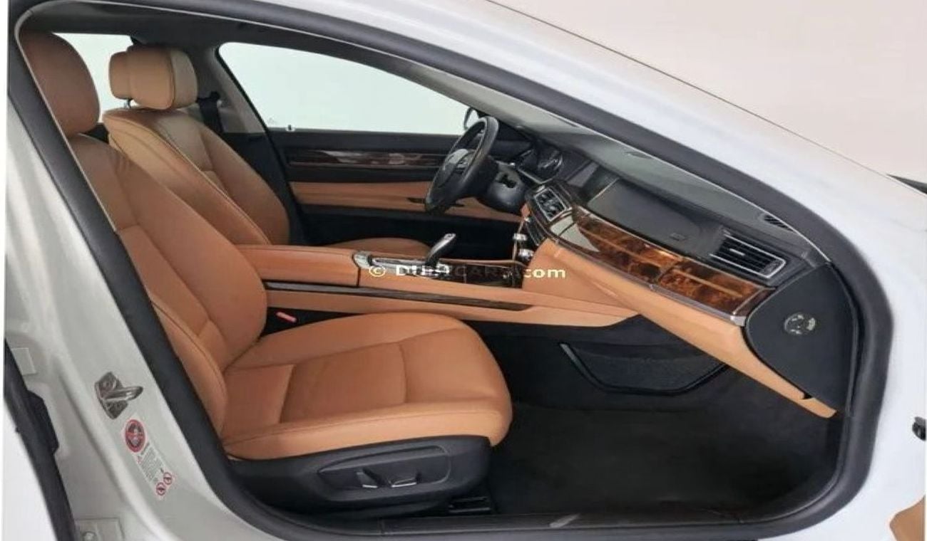 BMW 730Li 2L-6CYL FULL OPTION EXCELLENT CONDITION - VAT INCLUSIVE