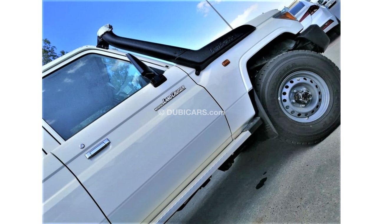 Toyota Land Cruiser Pick Up double cab  4x4