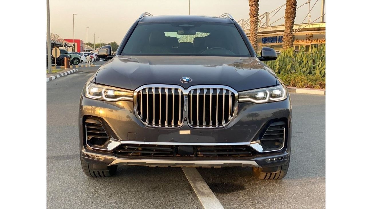 بي أم دبليو X7 40i بيور اكسيلنس