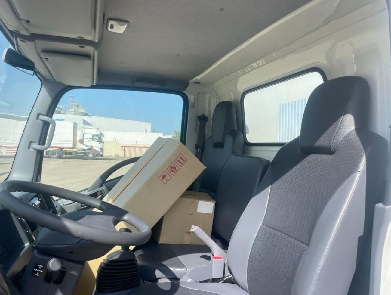 إيسوزو NMR Isuzu NMR85E2S Dump Truck 4x2