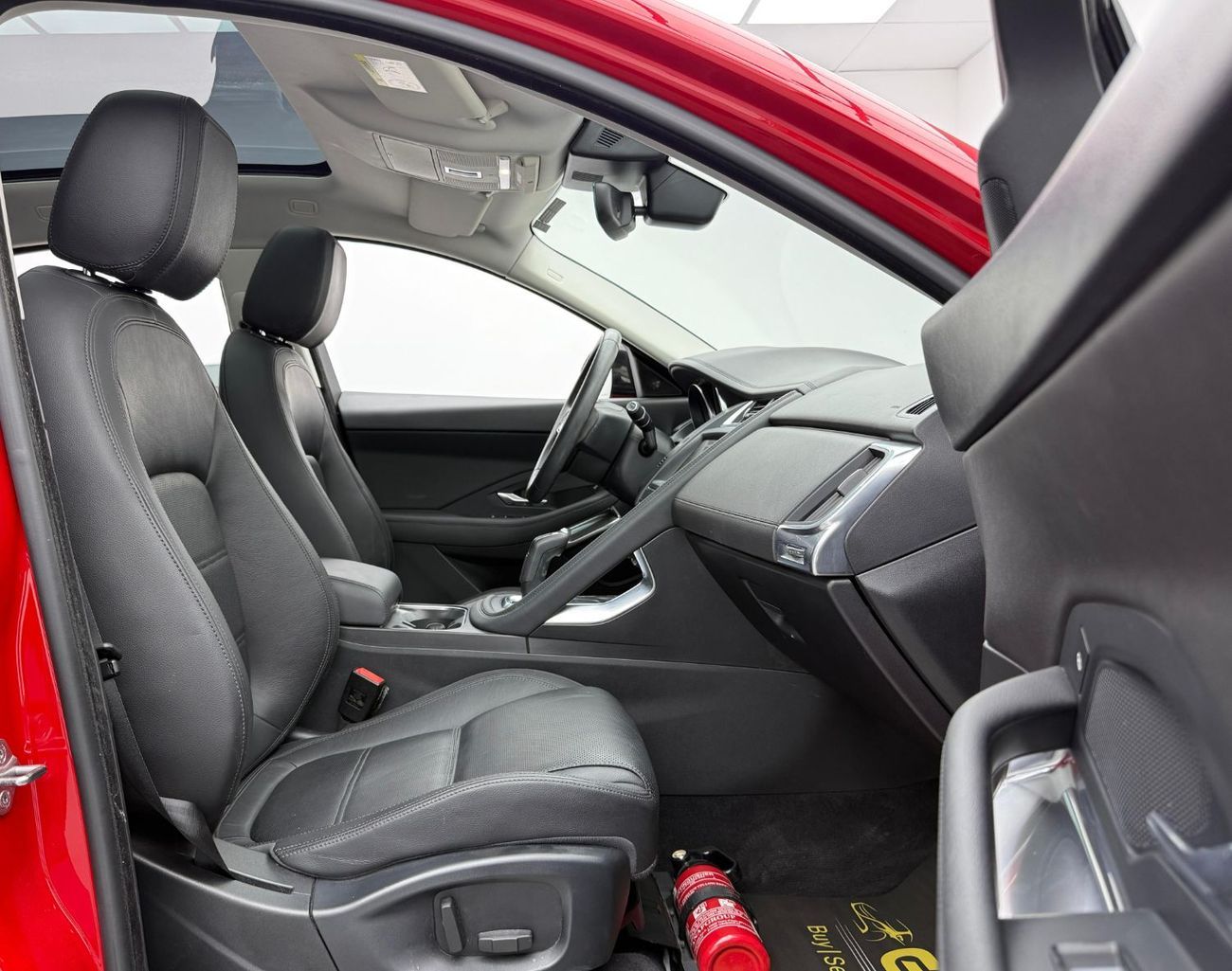 جاكوار E Pace S 2.0L 2019 Jaguar E-Pace P200 S, Warranty, Full Jaguar Service History, GCC