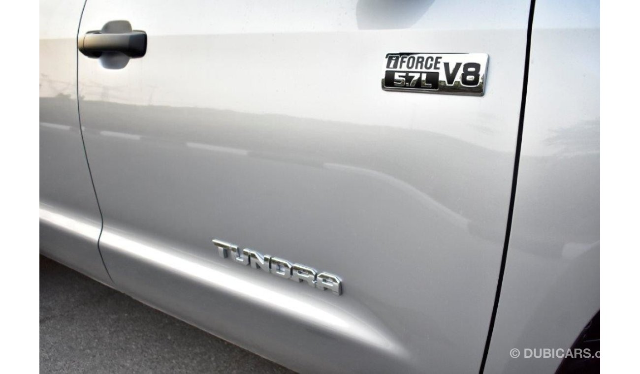 Toyota Tundra CREWMAX  5.7L PETROL SR5