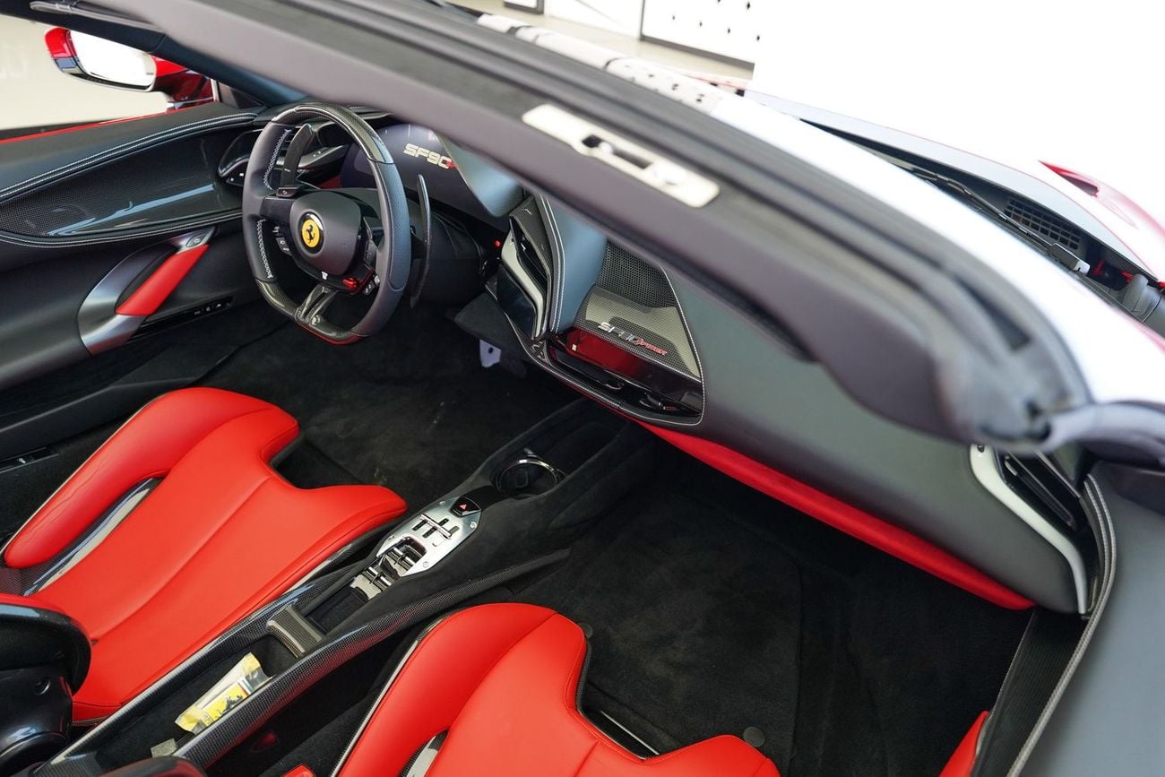 فيراري SF90 سبيدر assetto fiorano