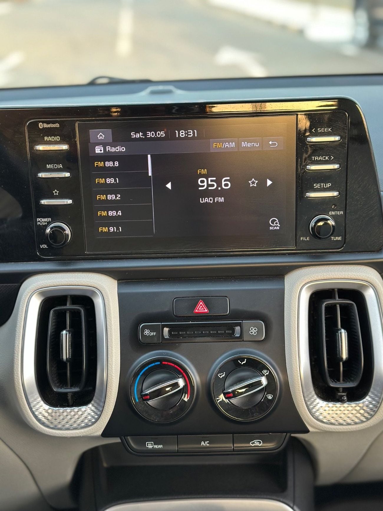 Kia Sonet LX Very good car 2023