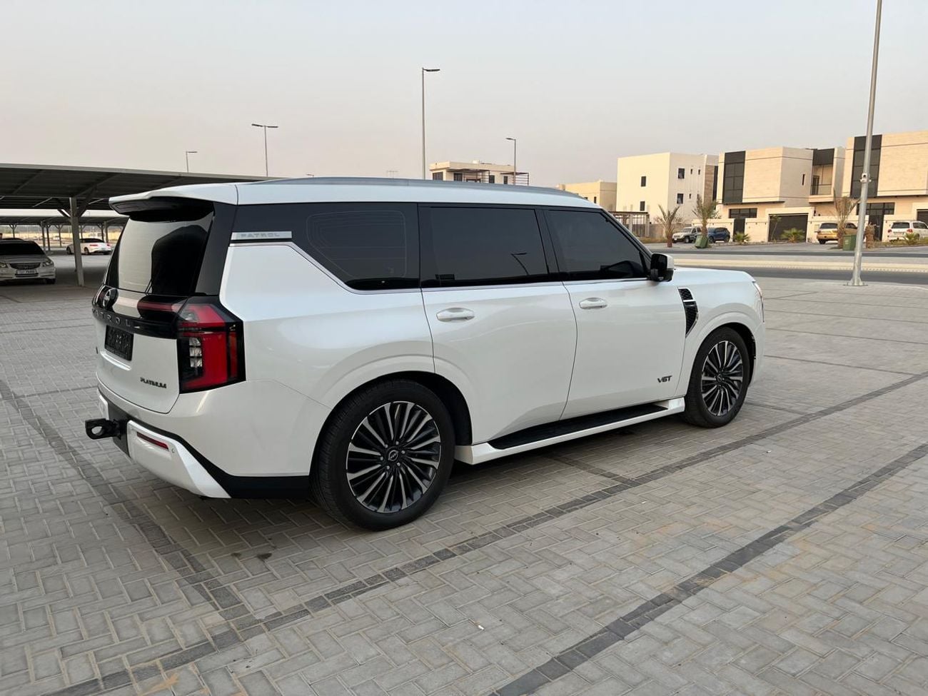 Nissan Patrol LE PLATINUM CITY 5 year Warranty with Service contract from Al Masood . Certified Pre owned Vehicle