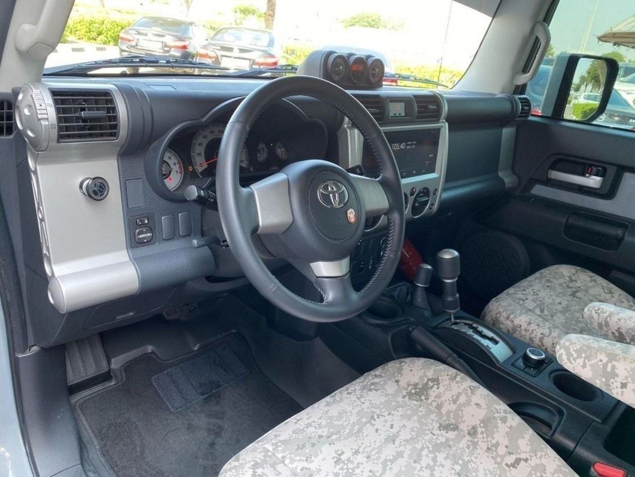 Toyota FJ Cruiser GXR GCC SPEC