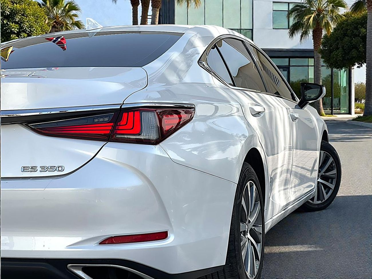 لكزس ES 350 AED 1,320 P.M | LEXUS | ES-350 | 3.5L V6 | 2020 | FREE ACCIDENT | ORIGINAL PAINT