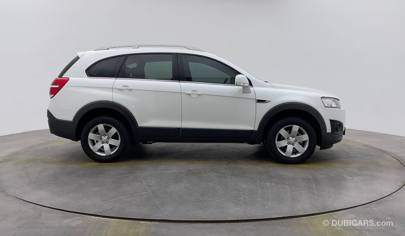 Chevrolet Captiva LT 2400