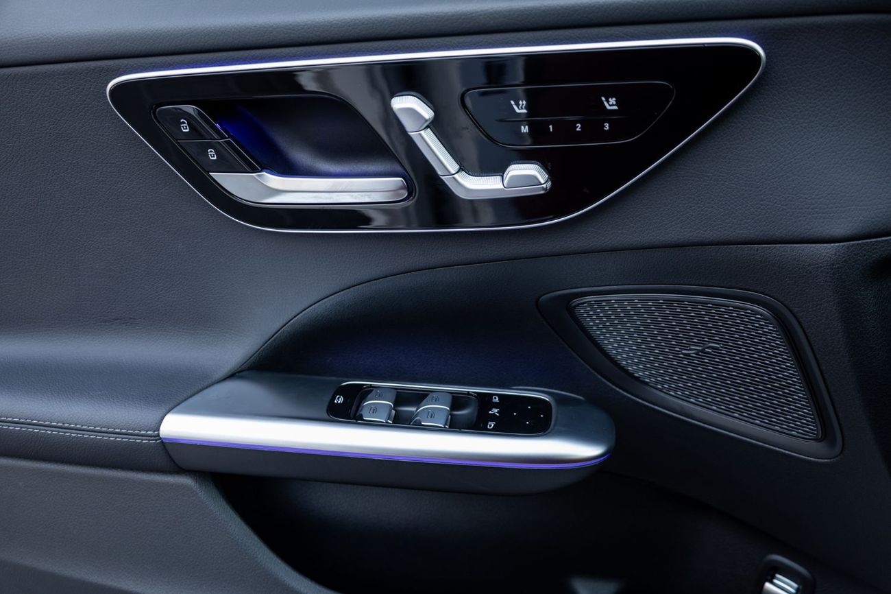 Mercedes-Benz C 200 Premium 2.0L