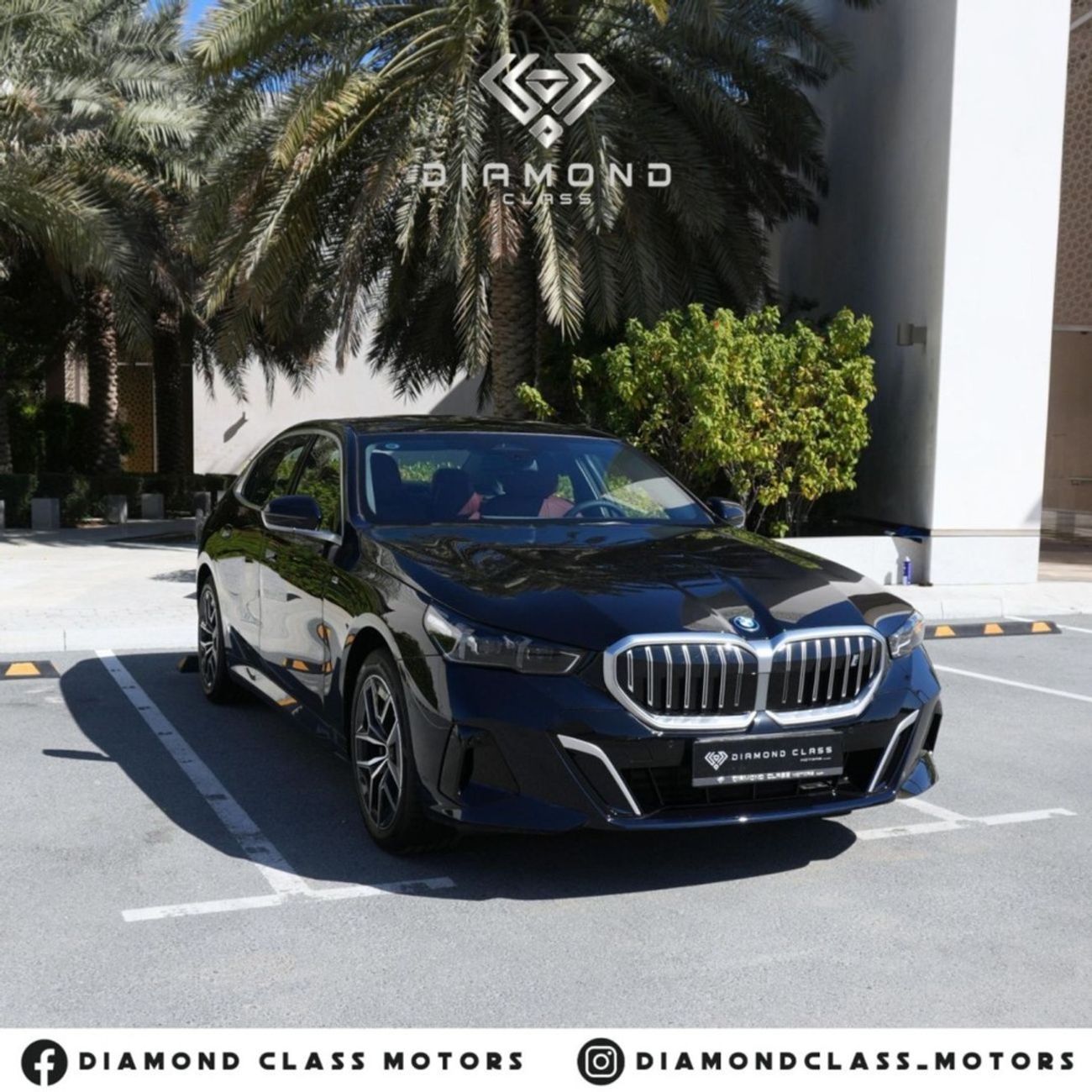 بي أم دبليو i5 BMW i5 eDrive 35L Panoramic M kit Brand New Zero Km for UAE Registration