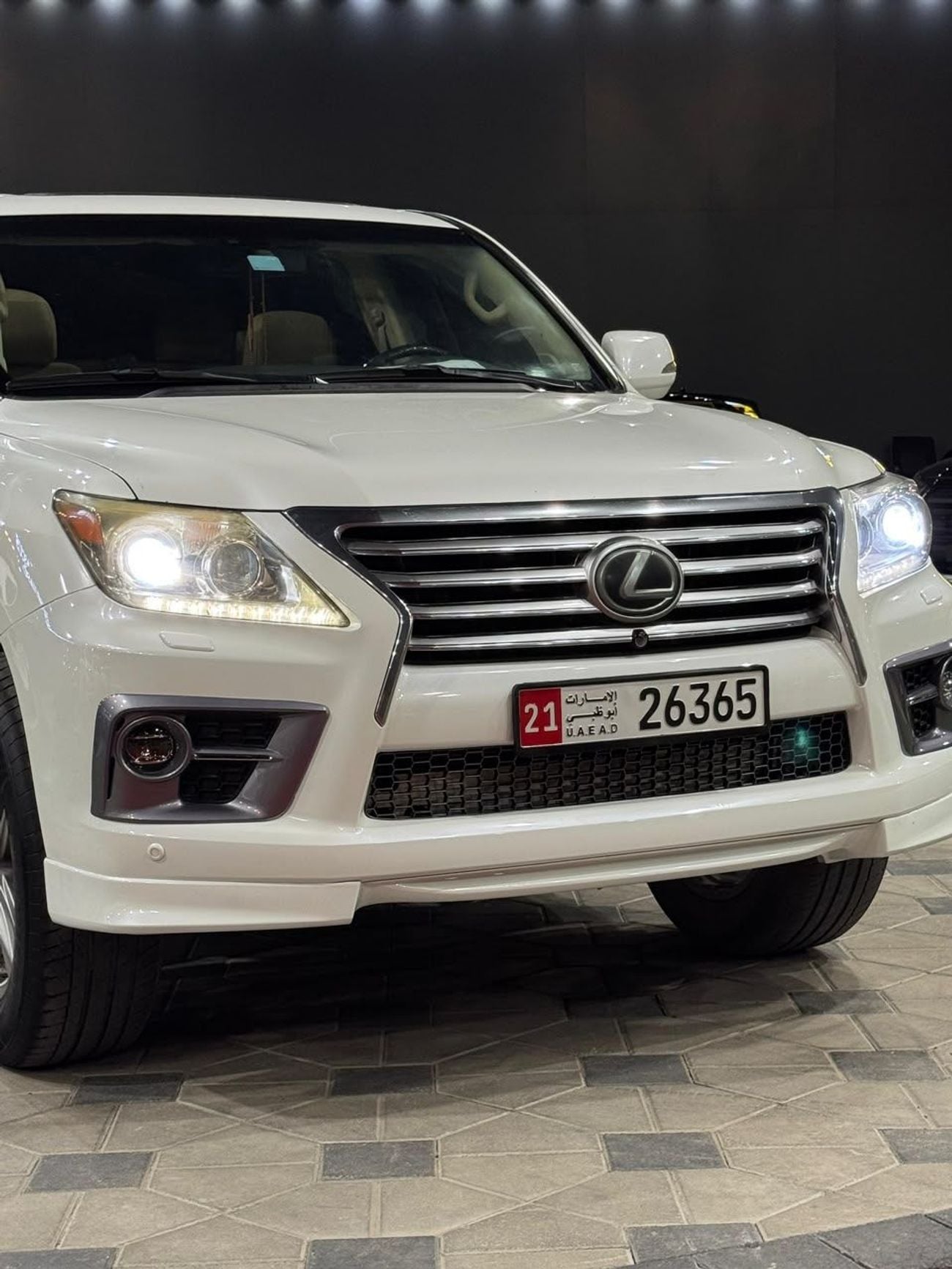 Lexus LX570 PLATINUM