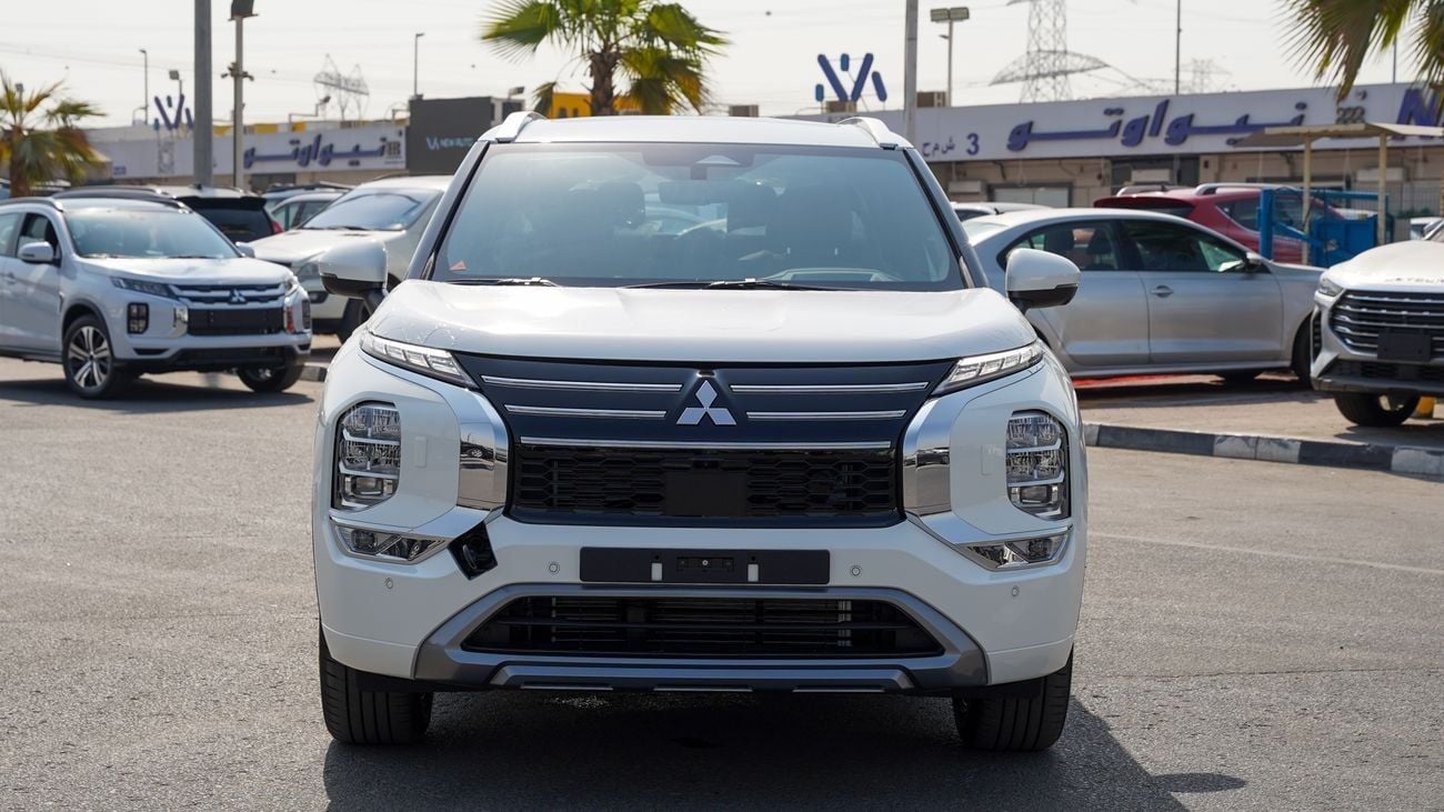Mitsubishi Outlander Brand New Mitsubishi Outlander HighLine 2026 Export 2.5L Petrol 2WD|White/Tan|OUTLANDER-HL-2WD-26|
