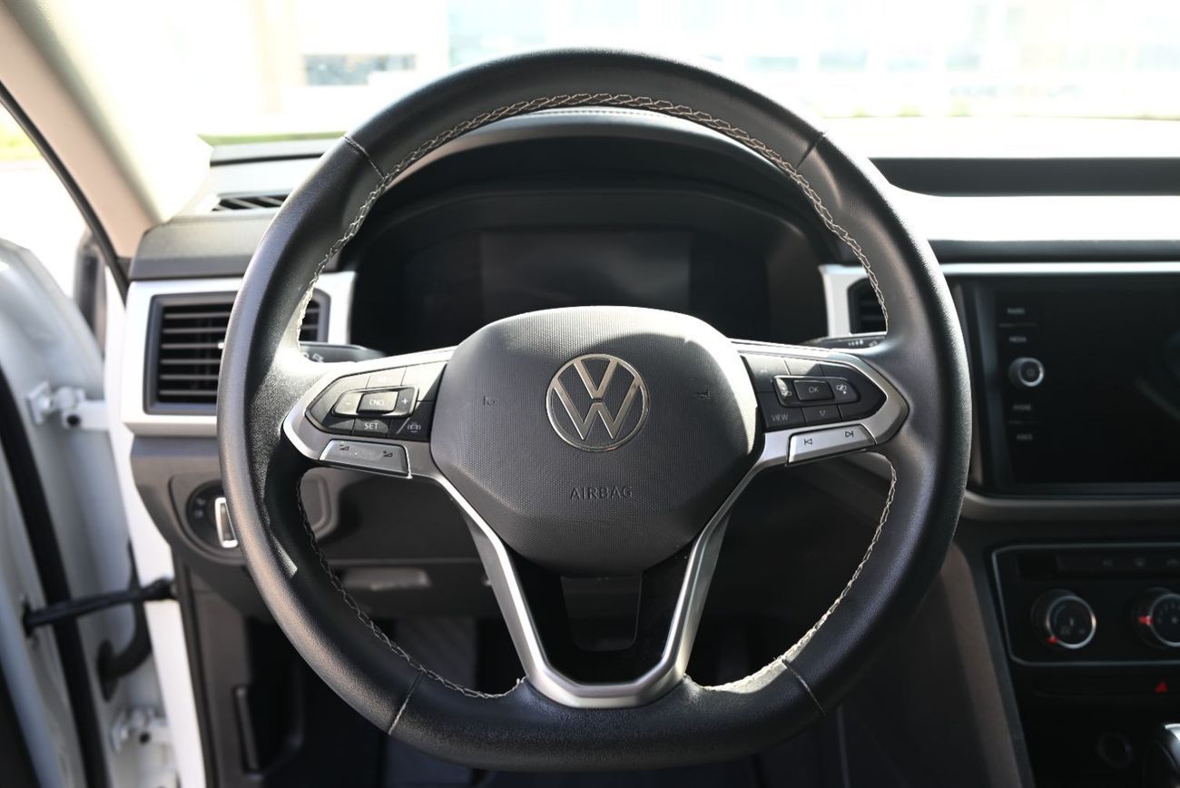 Volkswagen Teramont Trendline 3.6L - 0% DP - FULL AGENCY RECORD - ORIGINAL PAINT - VOLKSWAGEN TERAMONT 4WD - LOW MILEAGE