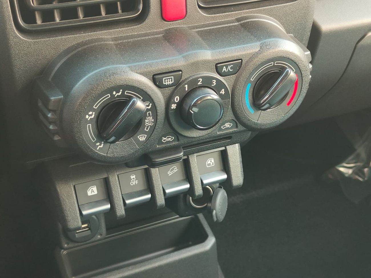 سوزوكي جيمني SUZUKI JIMNY GL MT GCC SILVER 2026