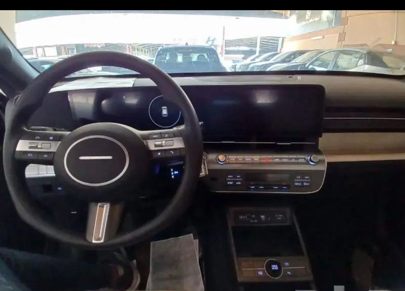 هيونداي كونا 1500cc Petrol FWD Wheels 17 ABS , Wheels 16' , Power Mirror Back and rear Sensors , Hallogen Headlig