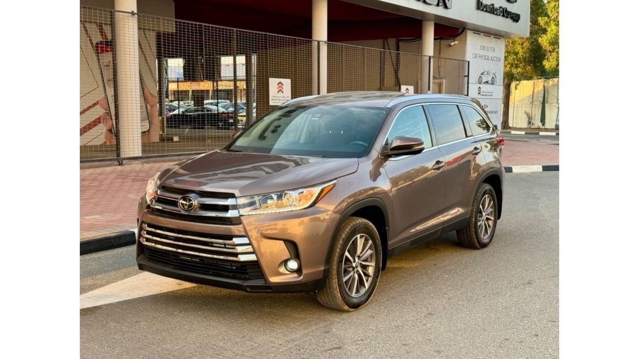 Toyota Highlander 2019 XLE LIMITED AWD SUNROOF 2 KEYS USA IMPORTED