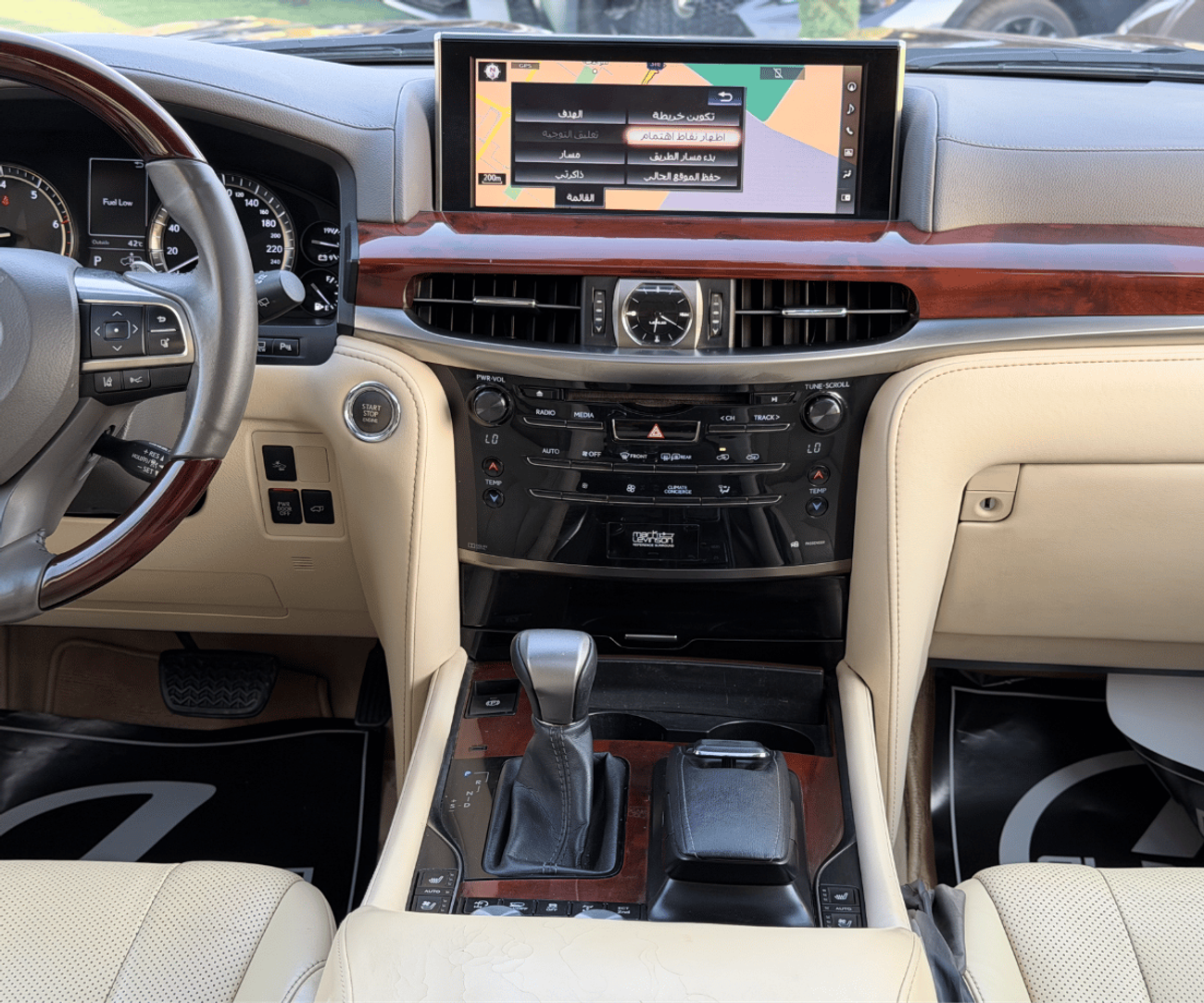 Lexus LX570 5.7