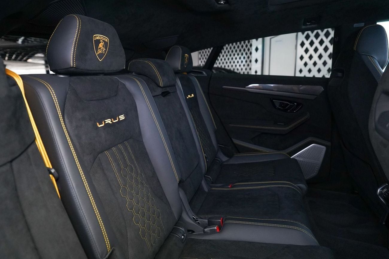 لامبورغيني اوروس 4.0T V8 Performante