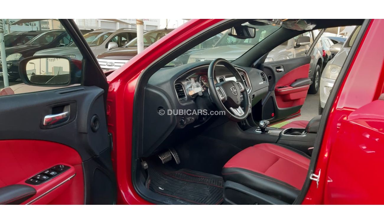 Dodge Charger Customs papers number one, leather, rear spoiler, all sensors, fingerprint, alloy wheels, fog lights