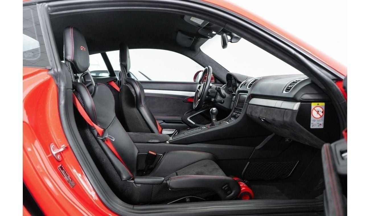 Porsche 718 Cayman GT4 4.0L (414 HP) M/T