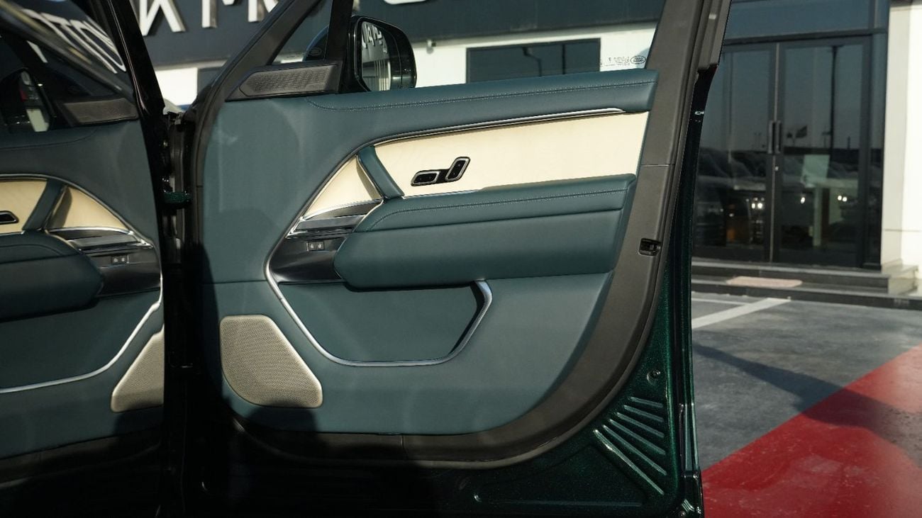 لاند روفر رينج روفر SV LWB P615 SV LWB P615