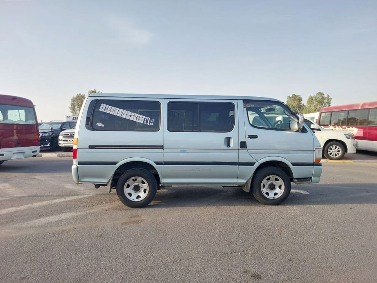 Toyota Hiace TOYOTA HIACE VAN RHD 1999 MODEL 3.0 L DIESEL MANUAL(PM01625)
