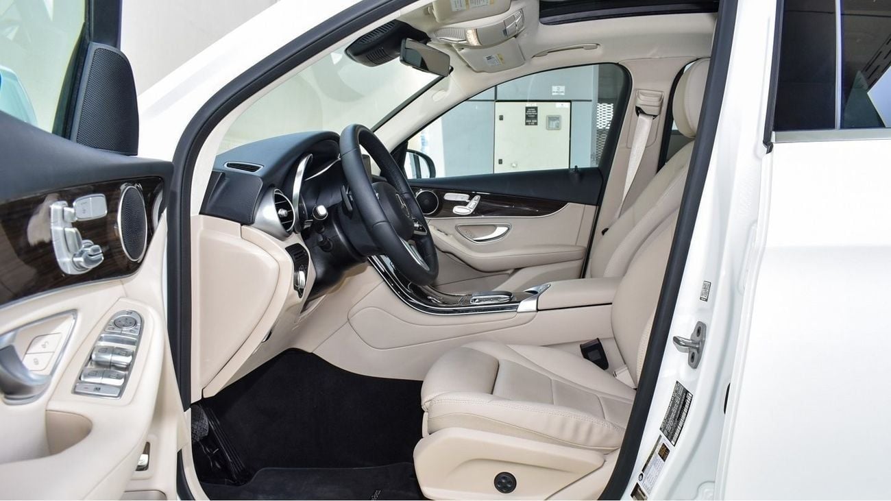 Mercedes-Benz GLC 300 2.0L REAR WHEEL DRIVE