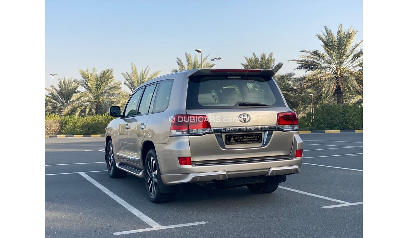 Toyota Land Cruiser GXR