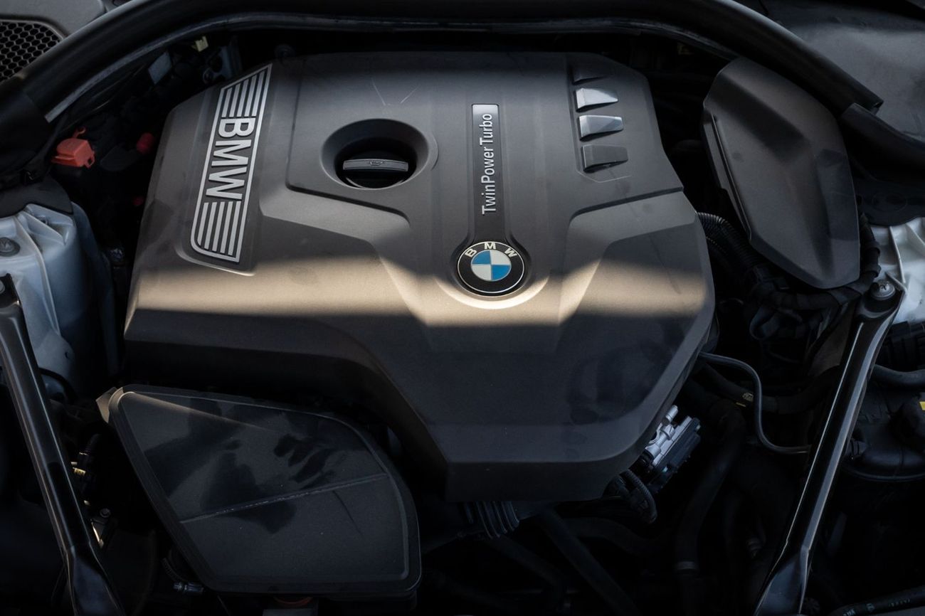 بي أم دبليو 530i M Sport 2.0L