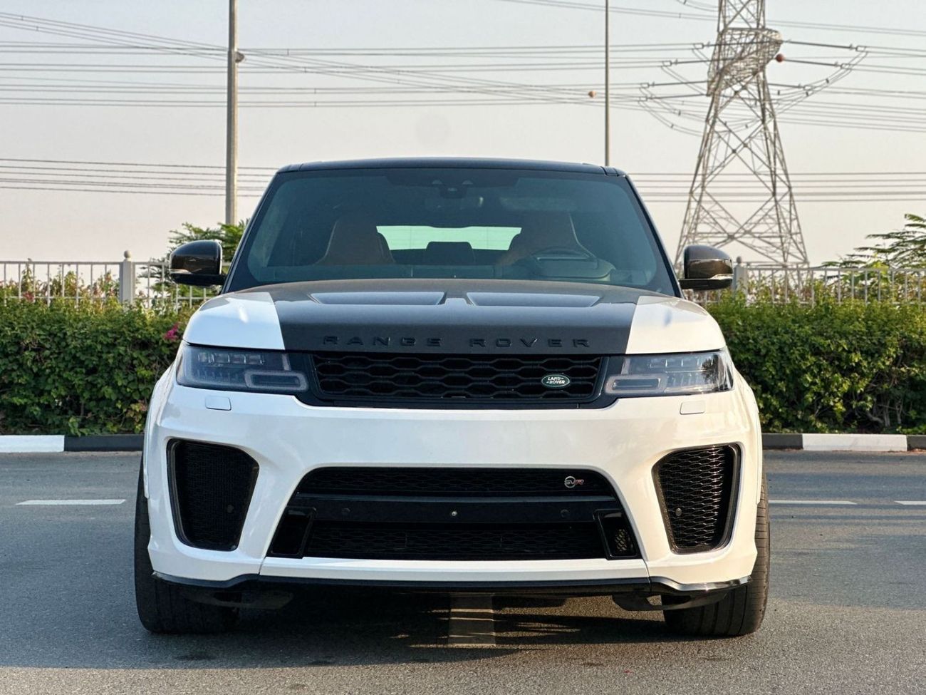 Land Rover Range Rover Sport RANGE ROVER SVR MODEL 2018 KILOMETERS 78000 GCC Counter service at Al Tayer Agency until 2028