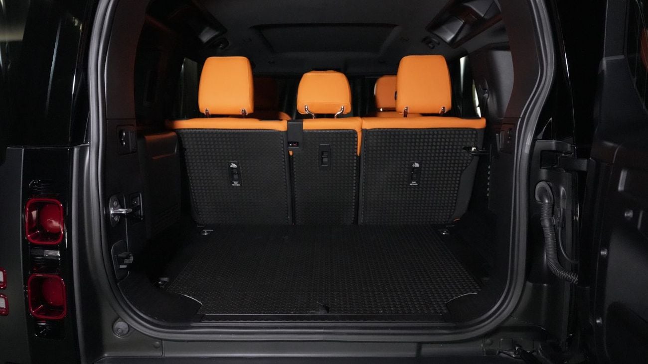 Land Rover Defender | 110 P400 | LUMMA CLR LD | LIMITED OFFER | V6 | FULLY LOADED | EXPORT PRICE