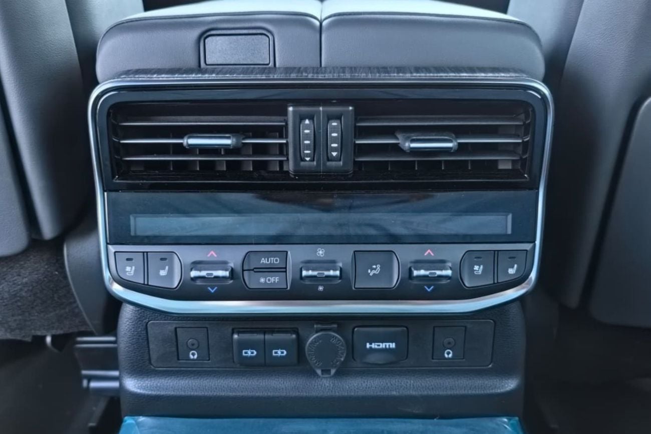 Toyota Land Cruiser TOYOTA LAND CRUISER VXR 3.5L HYBRID 4WD JBL SPEAKERS  2026