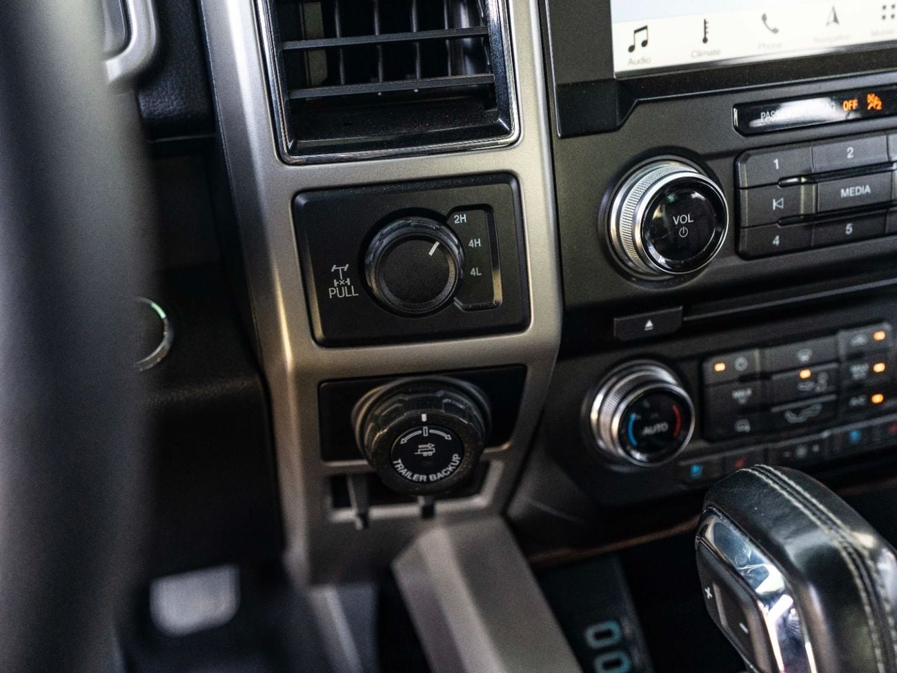 Ford F-150 LARIAT