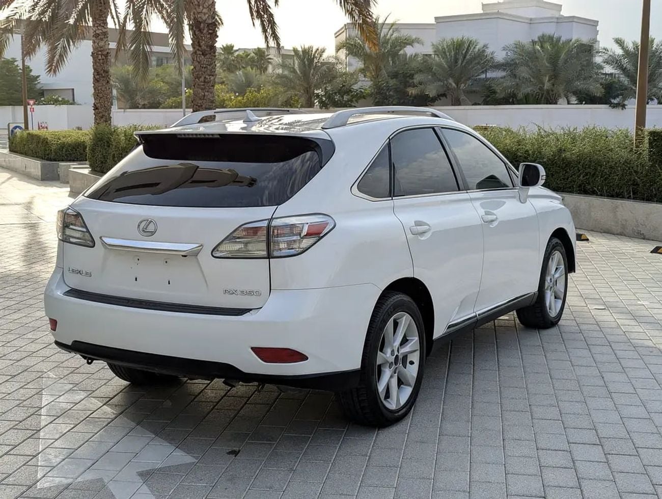 لكزس RX 350 RX 350 Premier - American Specs Perfect Condition Inside Out Low KM Family Luxury SUV