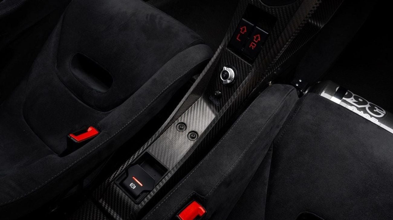 McLaren P1 GTR 2015 - GCC - Street Legal