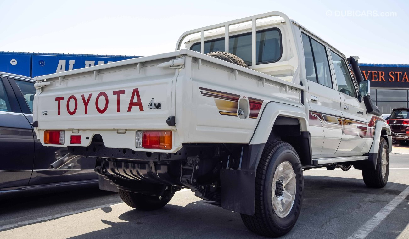 Toyota Land Cruiser Pick Up 4.5L Diesel DLX 79 LC with full option 2019 4x4