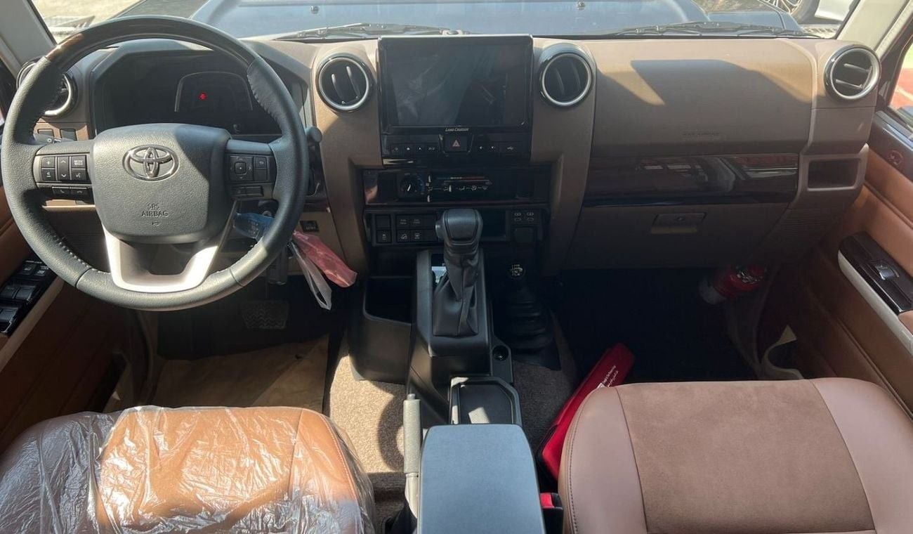 تويوتا لاند كروزر 70 Toyota Land Cruiser Hard Top 4.0L | 2024 | 0KM | GCC