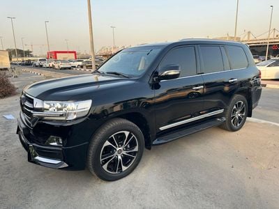 تويوتا لاند كروزر VXR GRAND TOURING V8 5.7L / GCC / VERY GOOD CONDITION / NO ACCIDENT