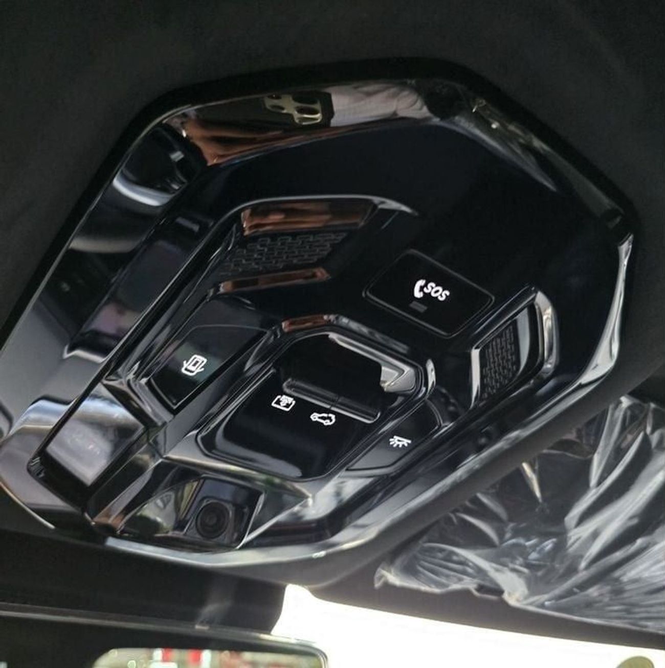 Jetour T2 2024 Jetour T2 2.0L turbo 8 Speed AT Full option