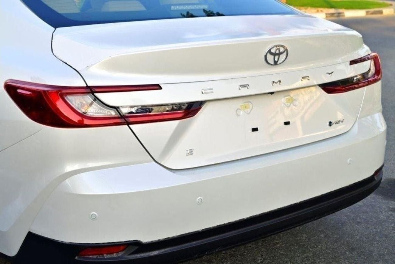 Toyota Camry 2.5L Hybrid Automatic