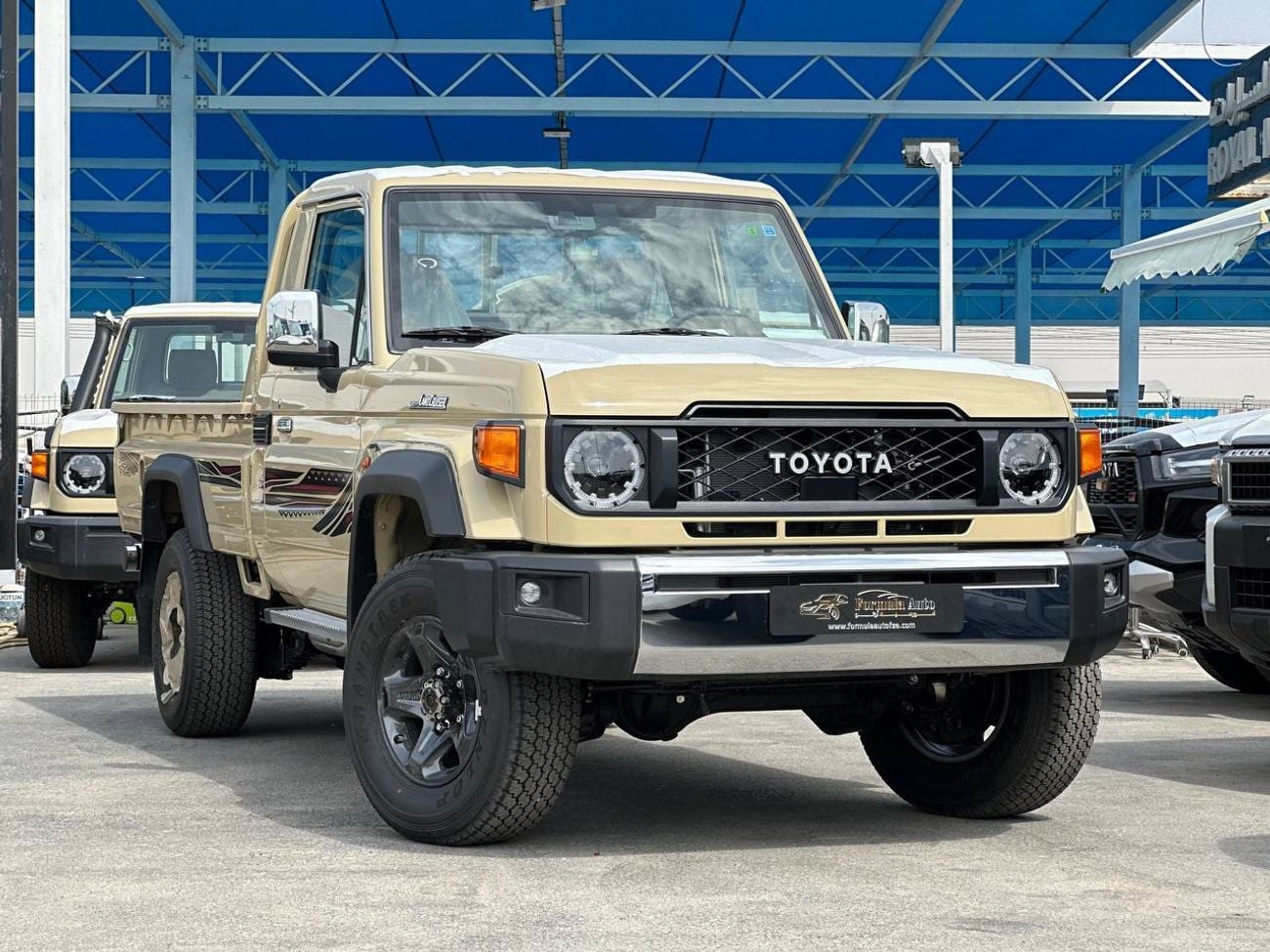 تويوتا لاند كروزر بيك آب LC79، محرك 2.8 لتر ديزل، ناقل حركة يدوي // 2026 // فئة عالية مع رادار، قفل تفاضلي، مشغل DVD وكاميرا 