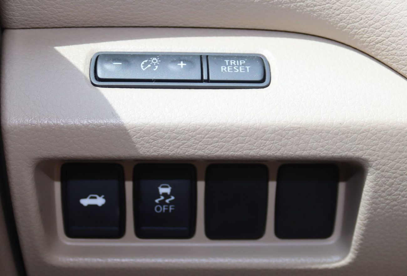 نيسان ألتيما نيسان ألتيما 2018 خليجى بحاله ممتازه ممشى 123000 كم بمحرك سعته 2500سى سى بسعر 35000درهم