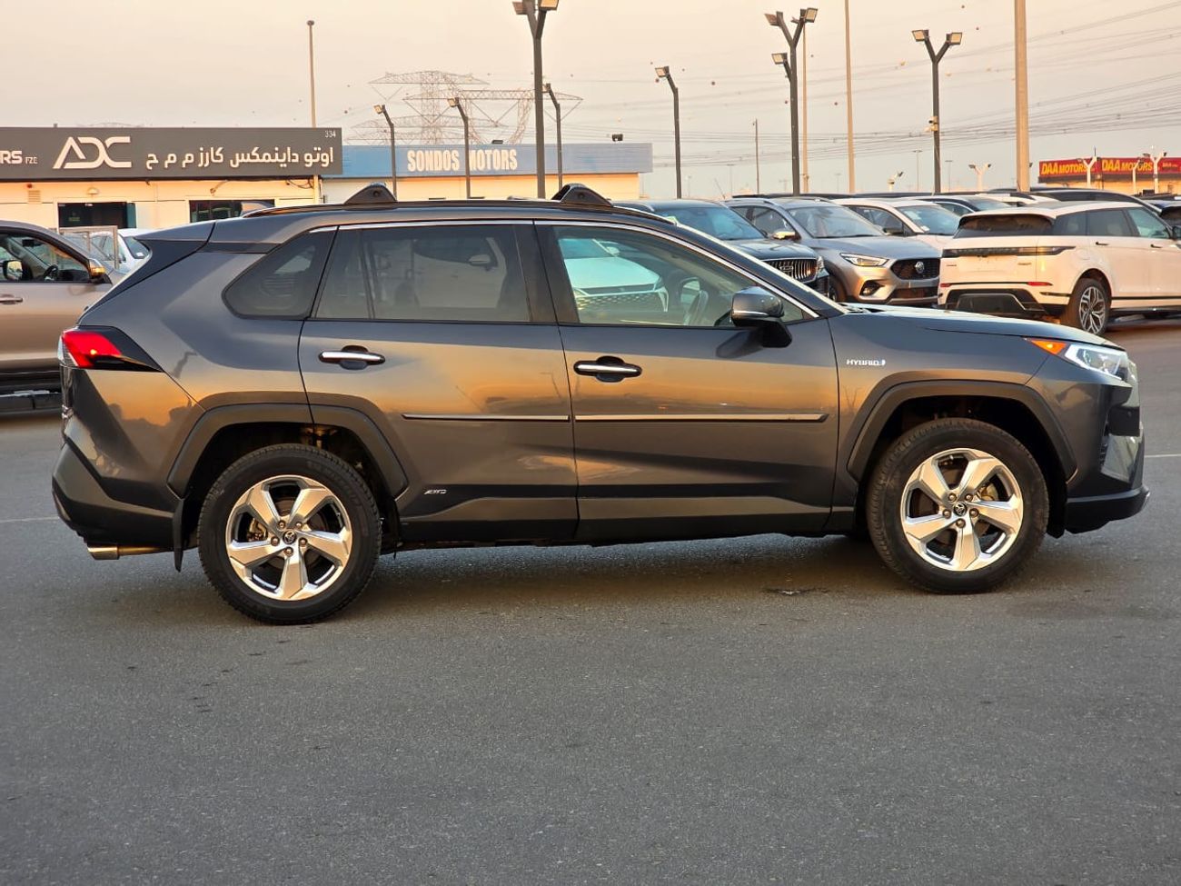 تويوتا راف ٤ 2.5L Limited Hybrid