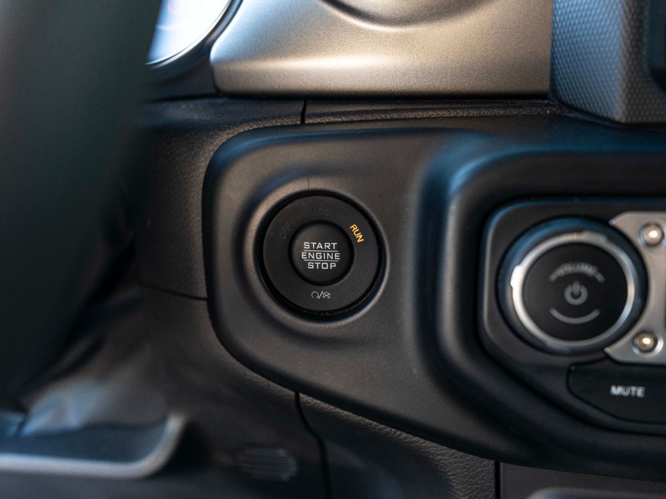 جيب رانجلر Unlimited Sport 3.6L A/T